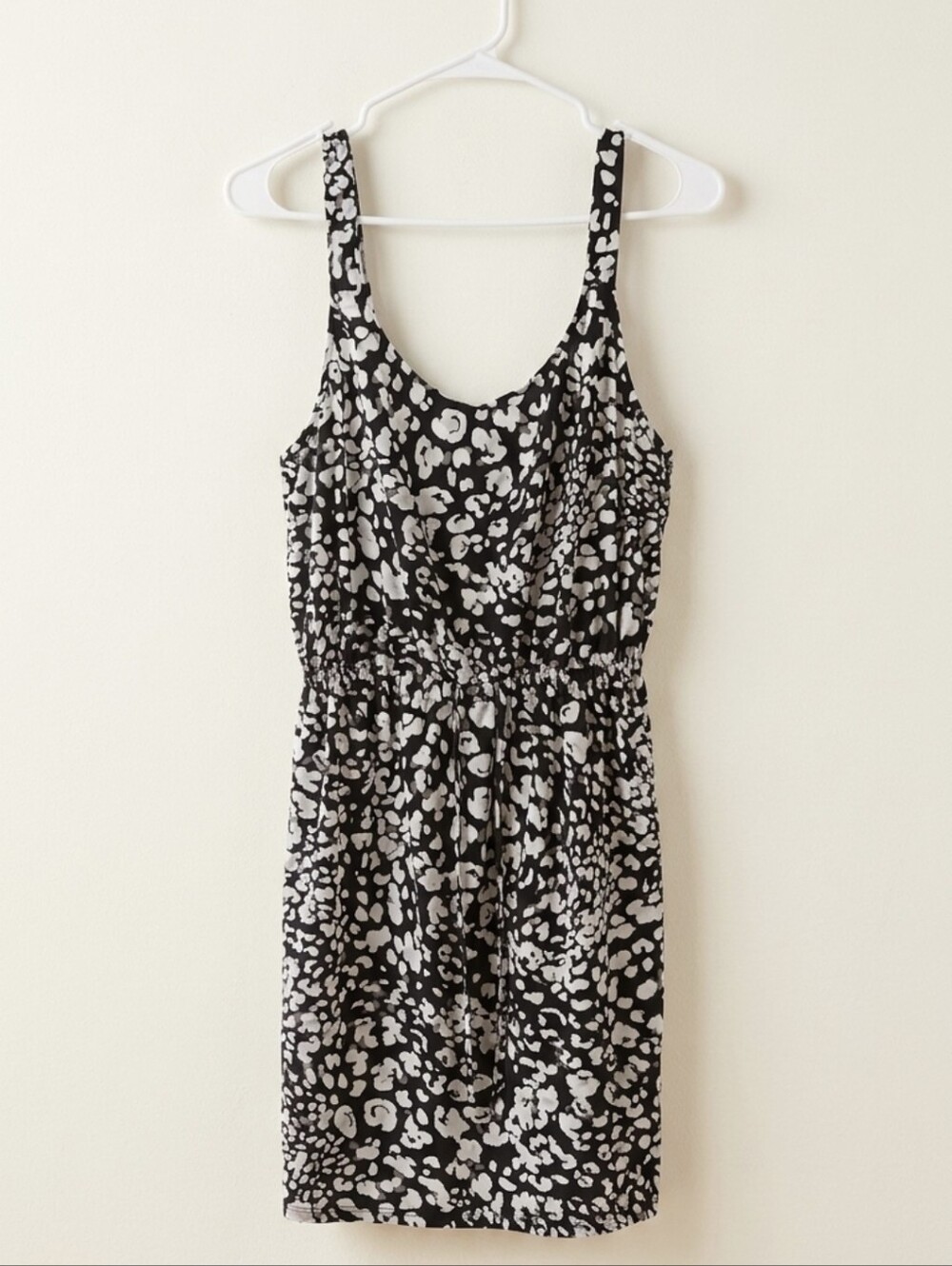 west loop Black and White Abstract Print Sleeveless Mini Dress